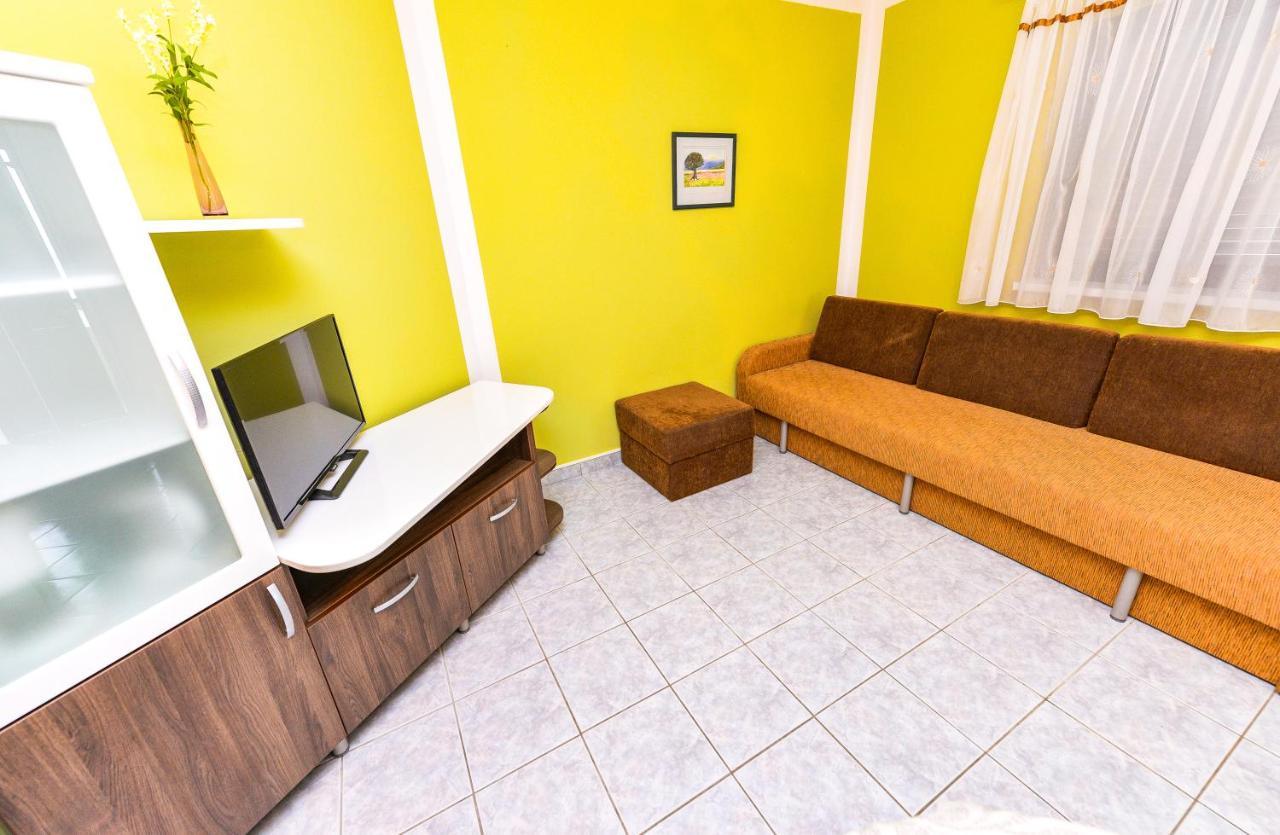 Apartments Hope Novalja Exterior foto
